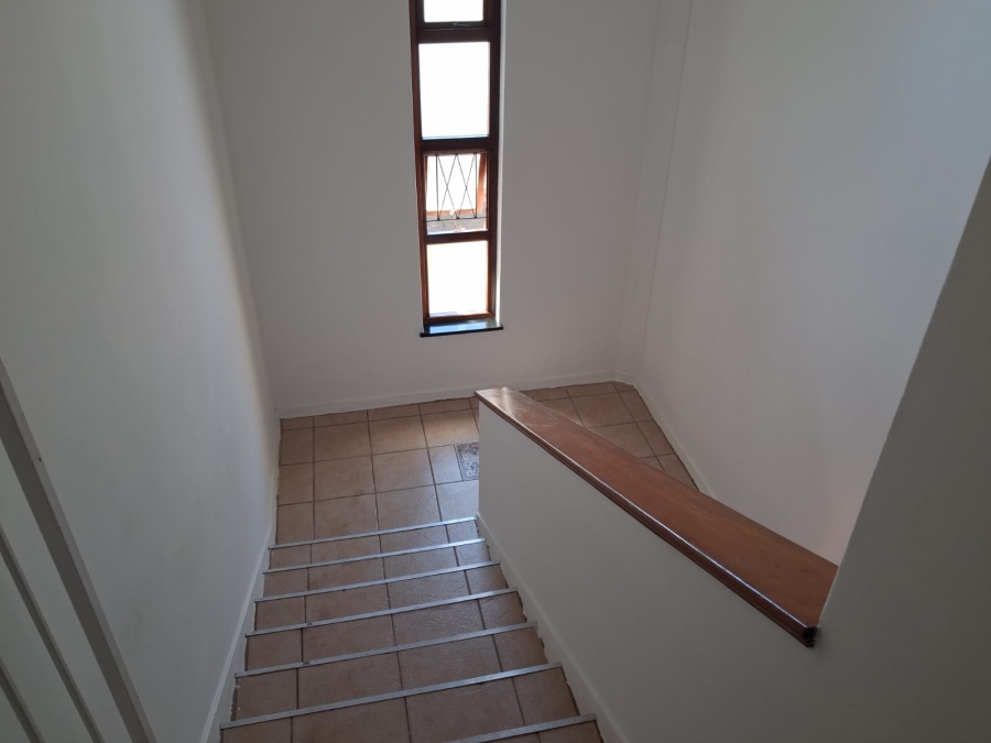 To Let 3 Bedroom Property for Rent in Selborne Eastern Cape